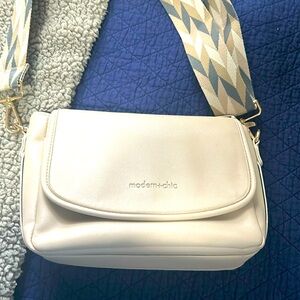 Modern and chic signature Crossbody